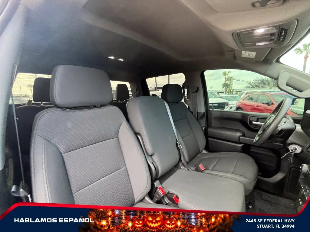 Used 2021 SUMMIT WHITE Chevrolet Custom image 16