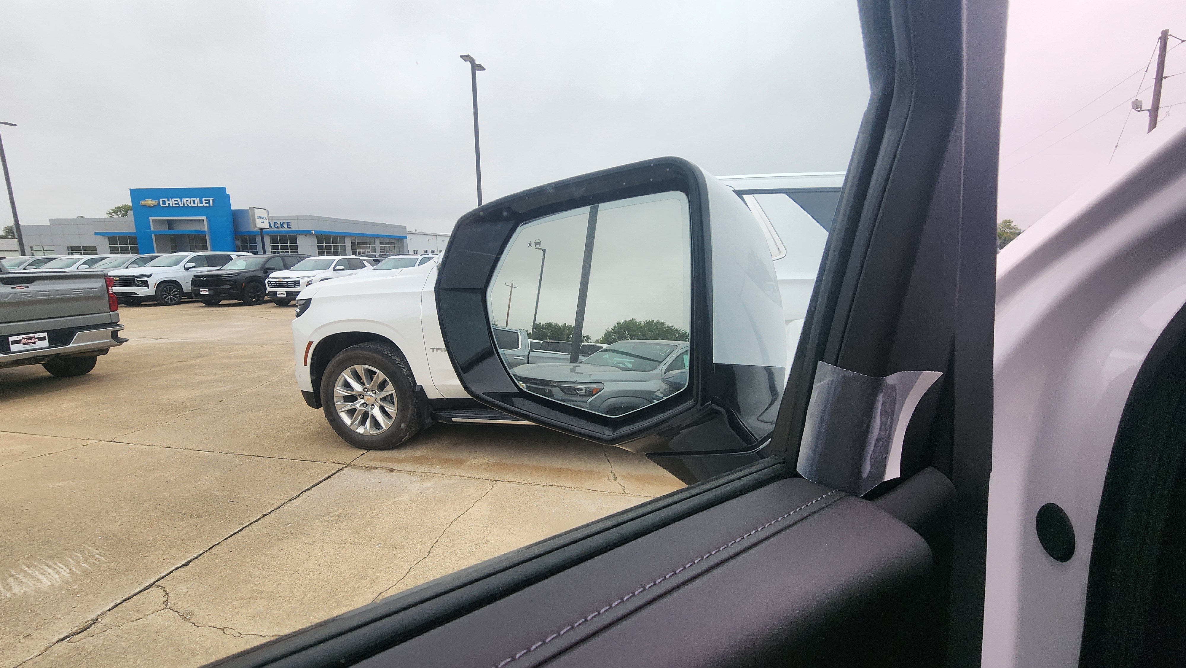 2026 Chevrolet Tahoe Z71 - Photo 10