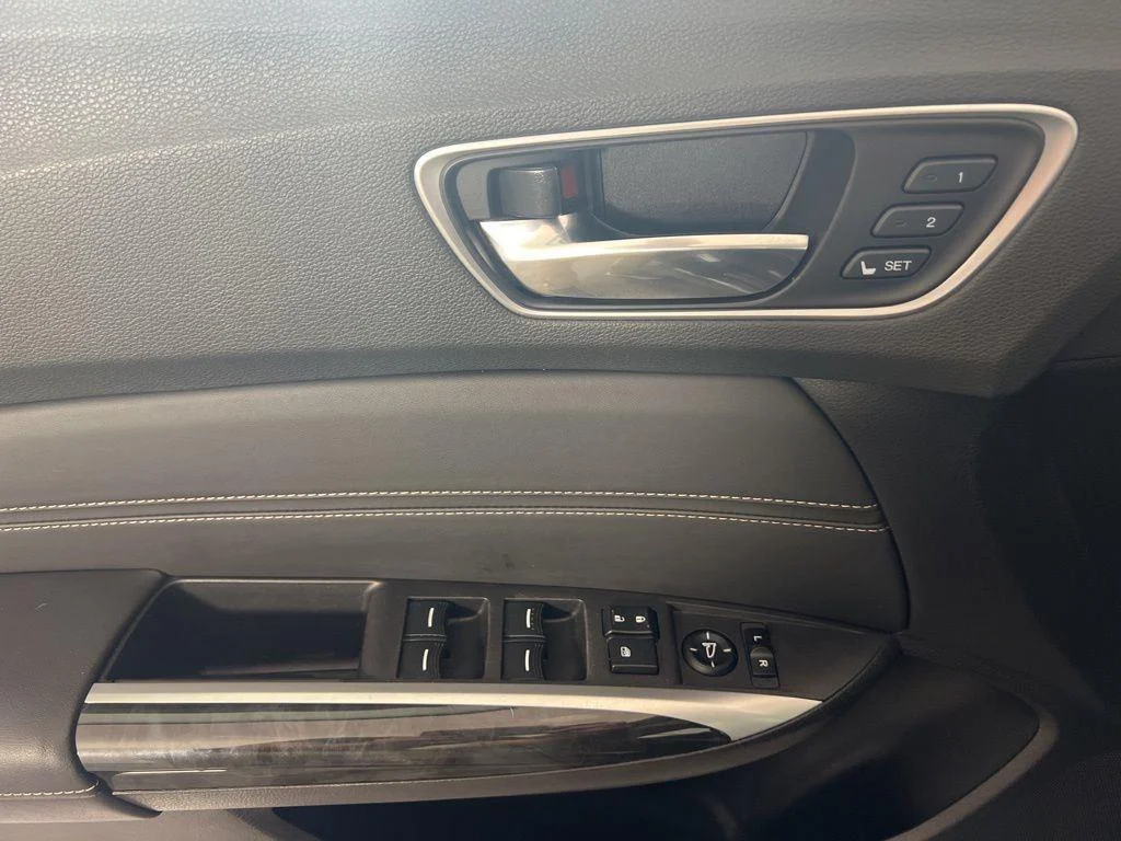Used 2020 Majestic Black Pearl Acura 3.5L Technology Pkg image 15