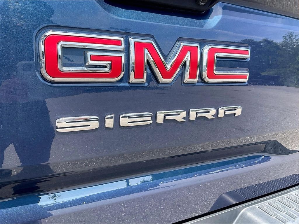 Used 2022 Pacific Blue Metallic GMC Pro image 26