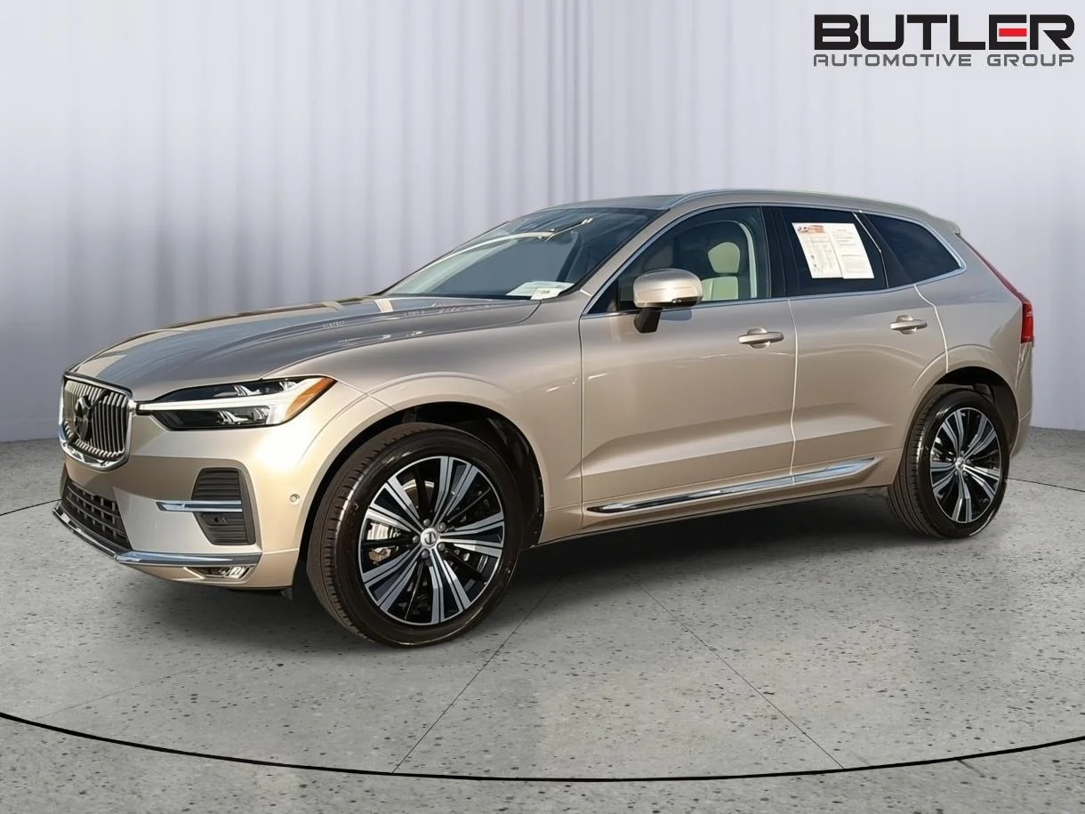 2023 Volvo XC60 B5 Plus Bright Theme FWD's photo