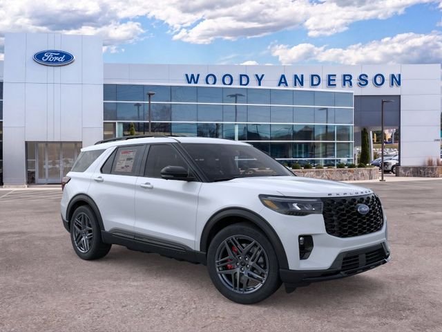 2026 Ford Explorer ST - Photo 7