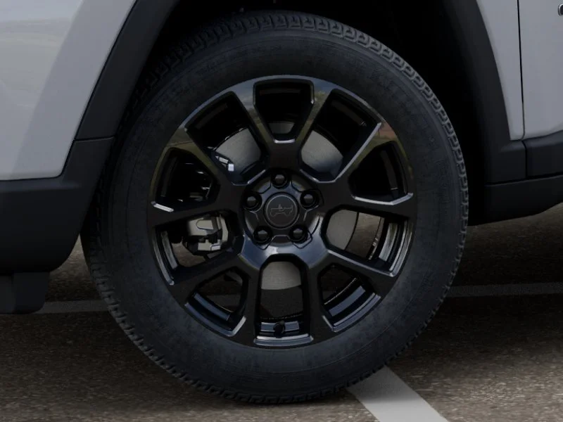 New 2026 Bright White Clearcoat Jeep Latitude image 37