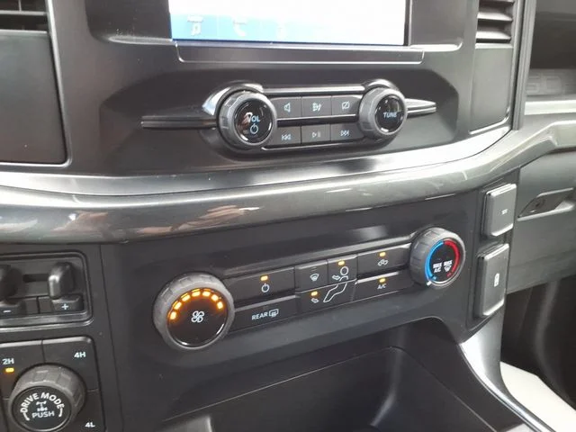 Used 2022 White Ford XL image 27