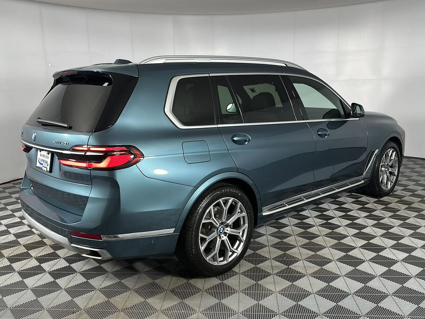 Used 2024 Blue Ridge Mountain Metallic BMW xDrive40i image 20