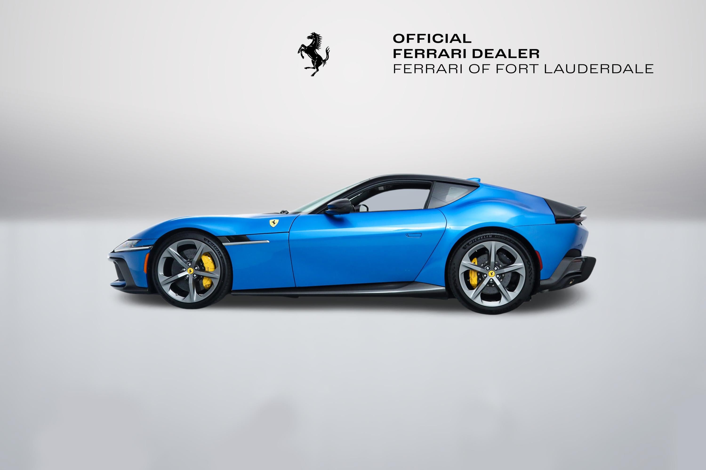 Certified Used 2025 Blu Corsa Ferrari  image 4