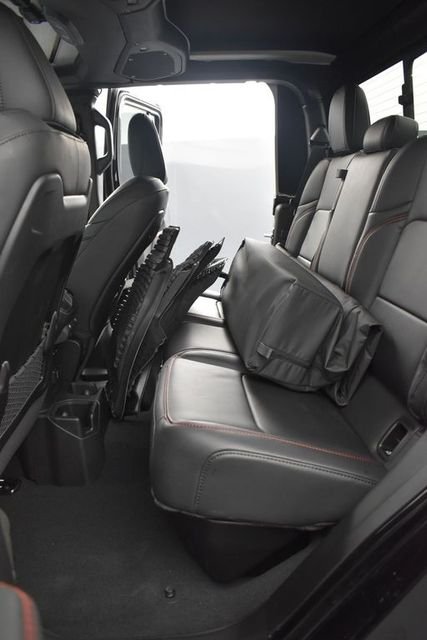 New 2026 Black Clear-Coat Exterior Paint Jeep Rubicon X image 10