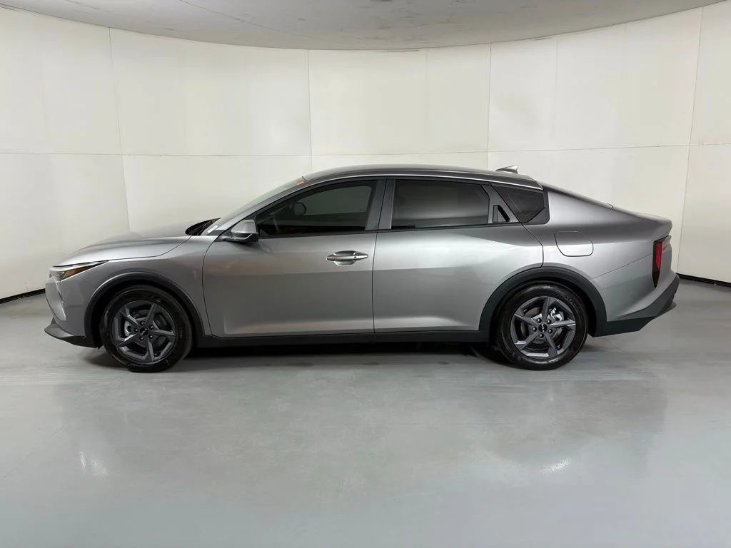 New 2026 Steel Gray Kia LXS image 5