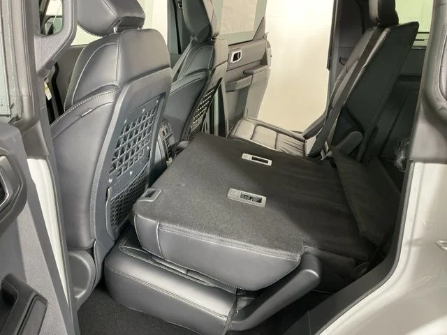 New 2026 Avalanche Gray Ford Badlands image 24