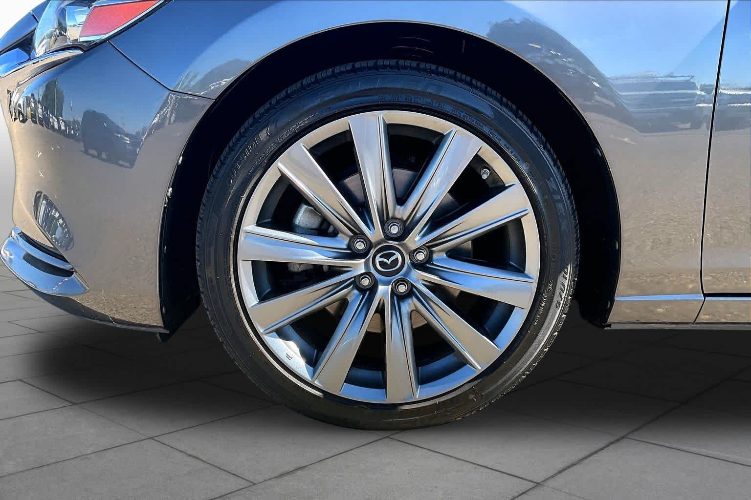 Used 2019 Machine Gray Metallic Mazda Grand Touring image 10