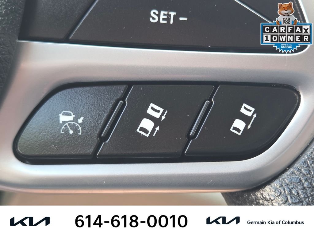 Used 2020 Black Chrysler Touring image 33