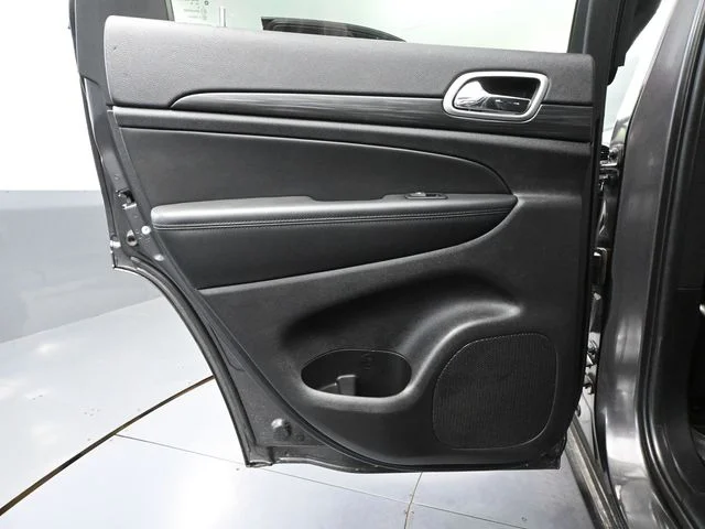 2020 Jeep Grand Cherokee Altitude - Photo 33