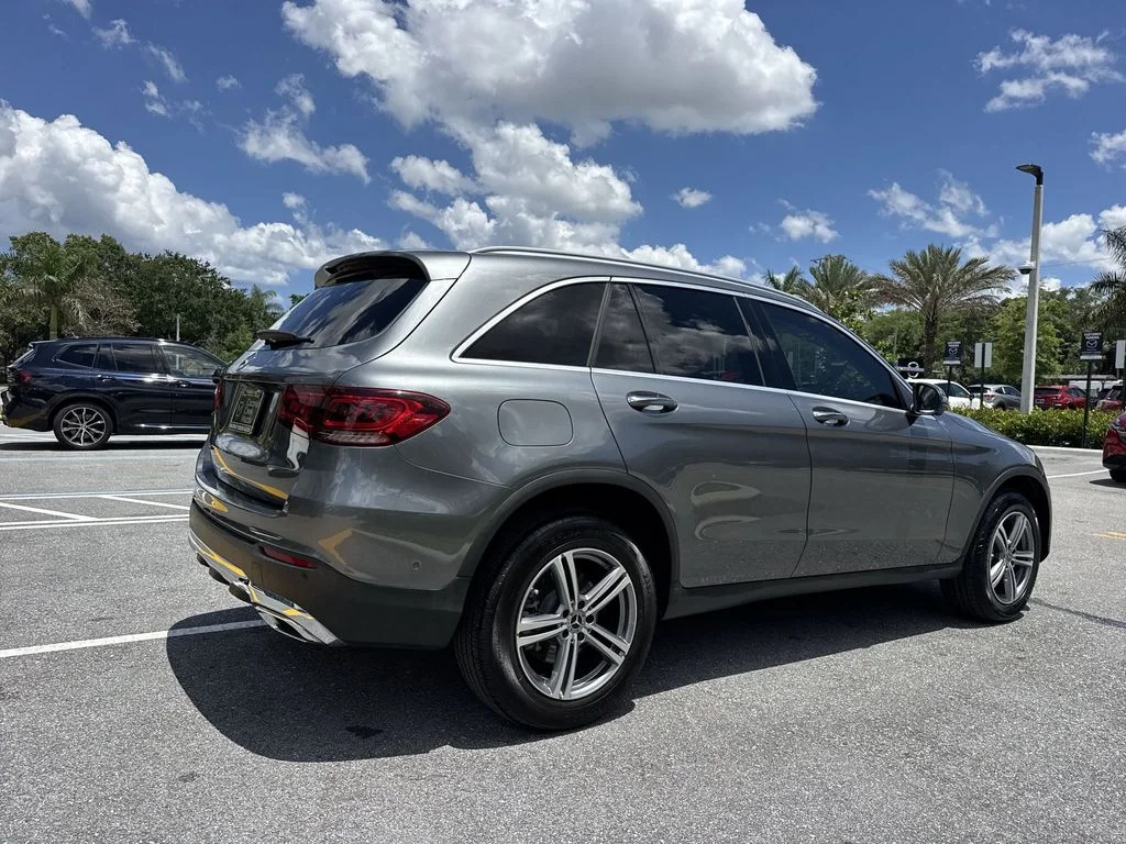 Used 2021 Graphite Gray Metallic Mercedes-Benz GLC 300 image 24