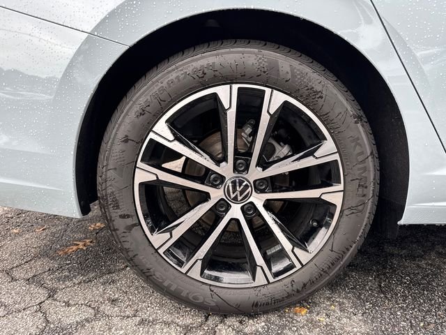 New 2026 Gray Volkswagen 1.5T Sport image 17