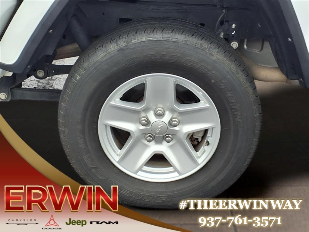 Used 2023 Bright White Clear Coat Jeep Sport S image 9