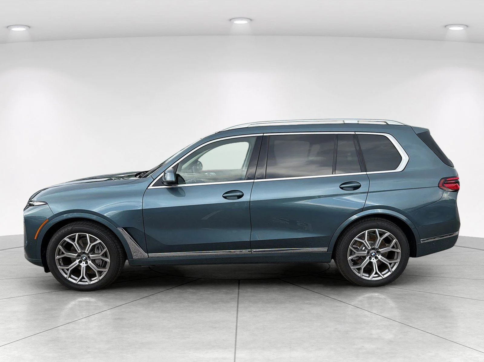New 2026 Blue Ridge Mountain Metallic BMW xDrive40i image 7