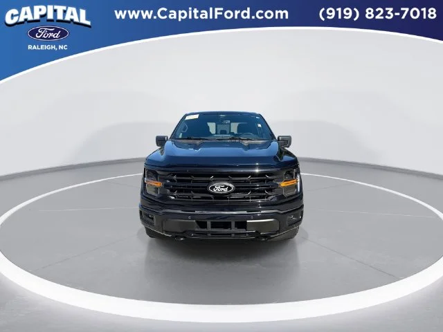 Used 2024 Blue Ford XLT image 3