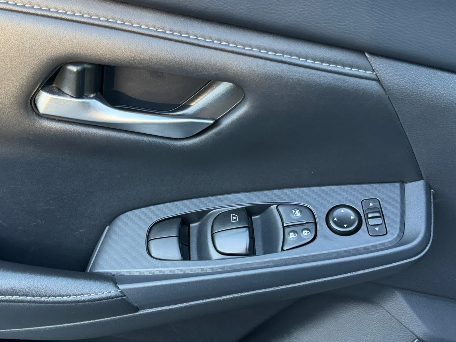 Used 2025 Gun Metallic Nissan SV image 11