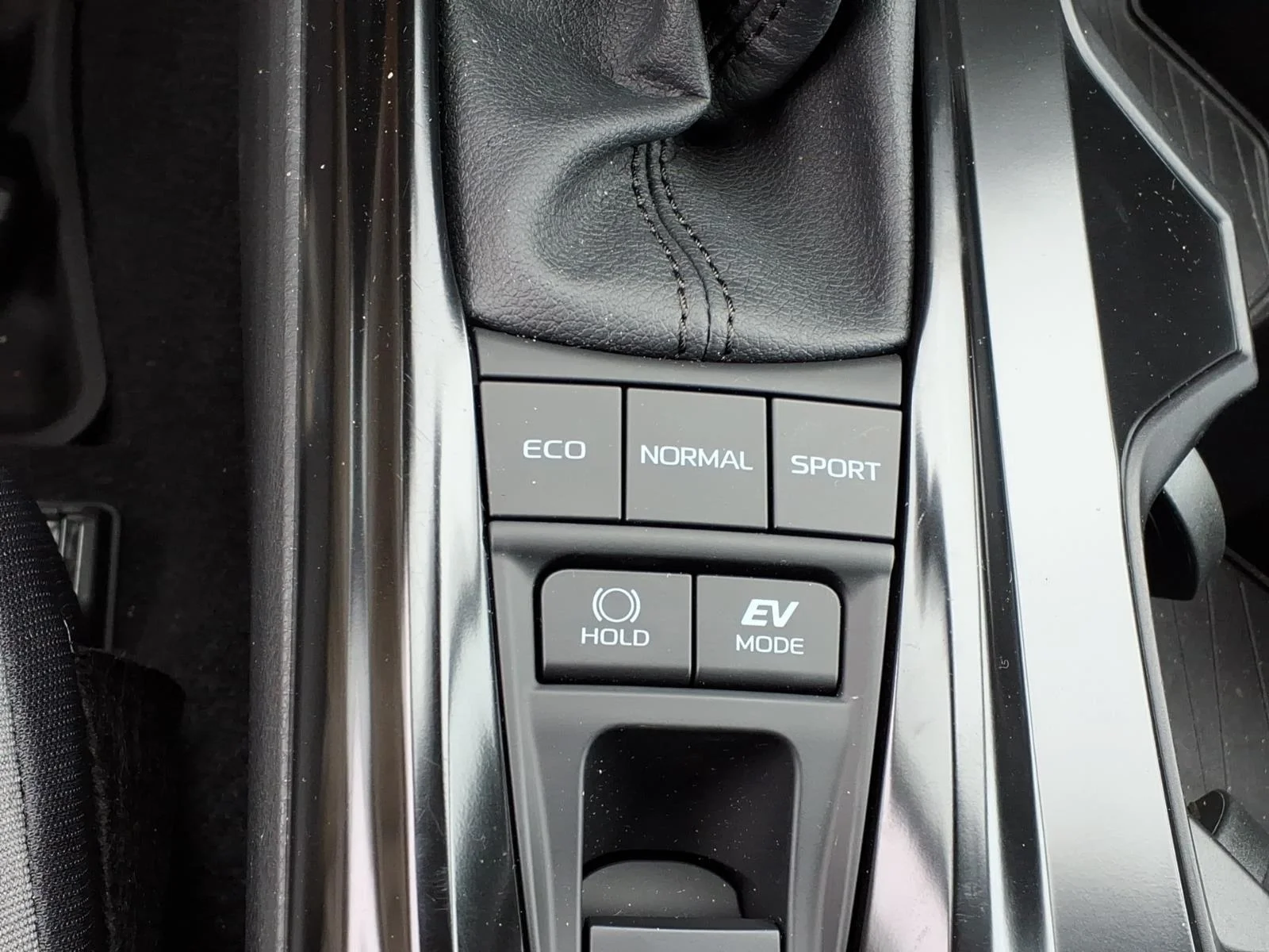 Used 2025 Celestial Silver Metallic Toyota LE image 6