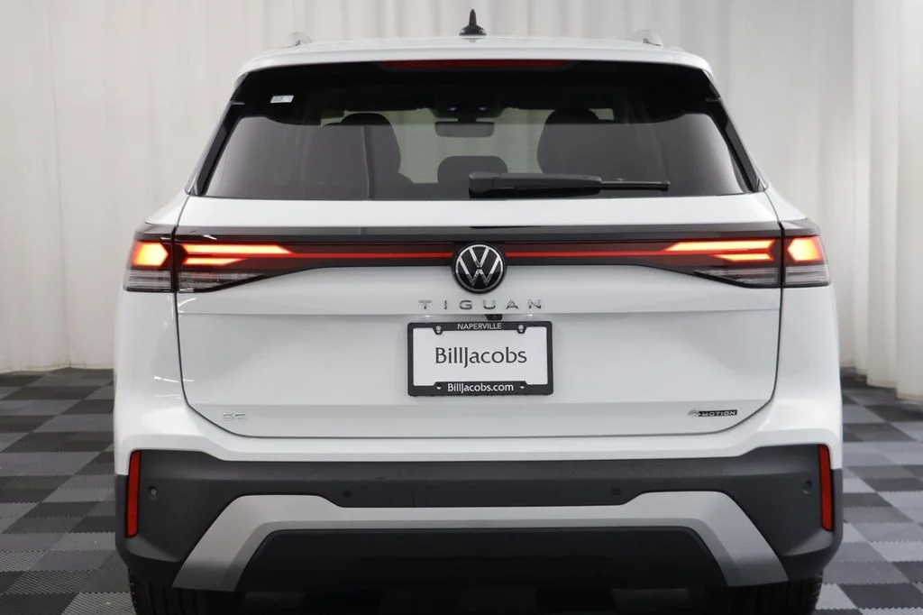 2026 Volkswagen Tiguan SE - Photo 16