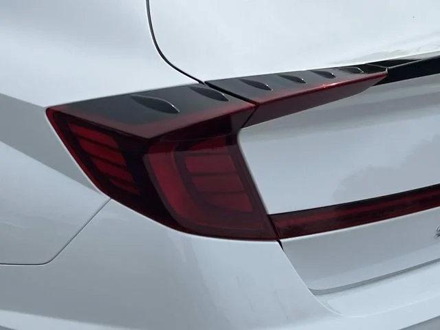 Used 2023 White Hyundai Limited image 10