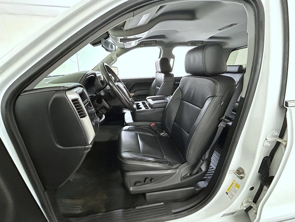 2018 Chevrolet Silverado 1500 LTZ - Photo 11