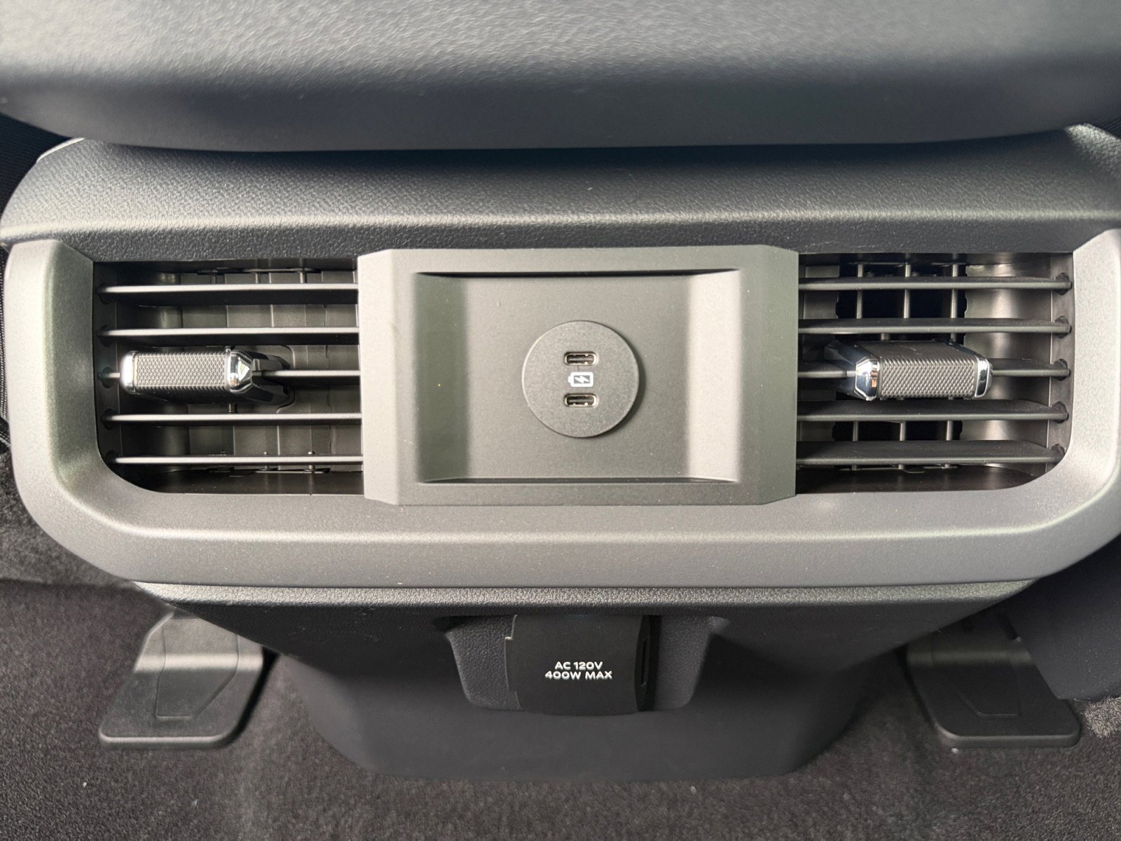 New 2026 Agate Black Metallic Ford XLT image 23