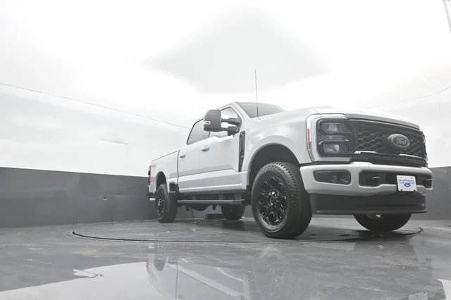 New 2026 Avalanche Ford F-250® XLT image 34
