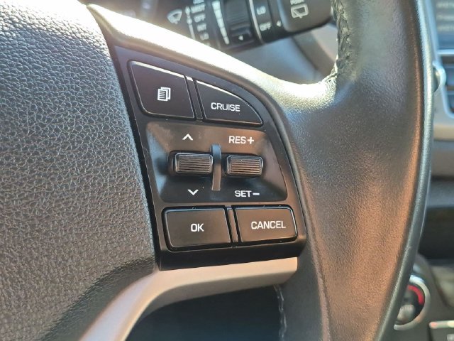 Used 2018 Gray Hyundai SEL Plus image 15