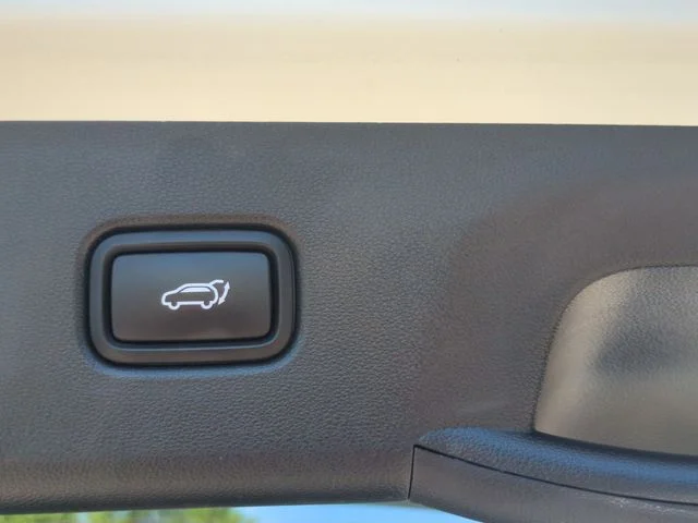 Certified Used 2023 White Hyundai SEL image 27