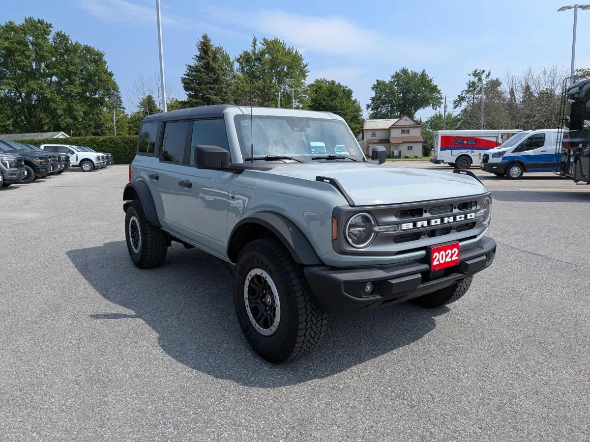 Used 2022 Grey Ford Base 4 Door Advanced image 3