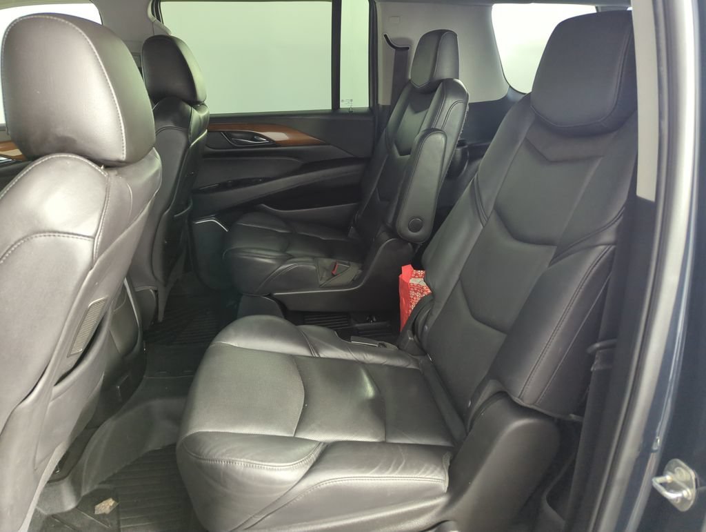 Used 2020 SHADOW METALLIC Cadillac Premium Luxury image 30
