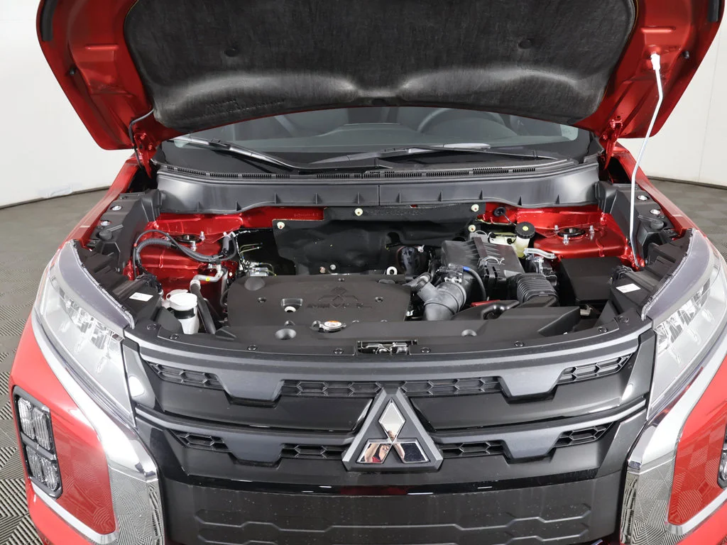 New 2027 Red Mitsubishi 2.0 LE 2WD image 16