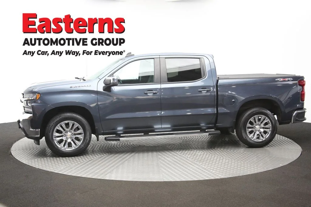 Used 2020 Gray Chevrolet LT image 57