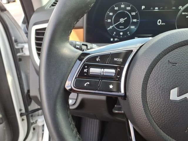 Used 2024 Snow White Pearl Kia EX image 20