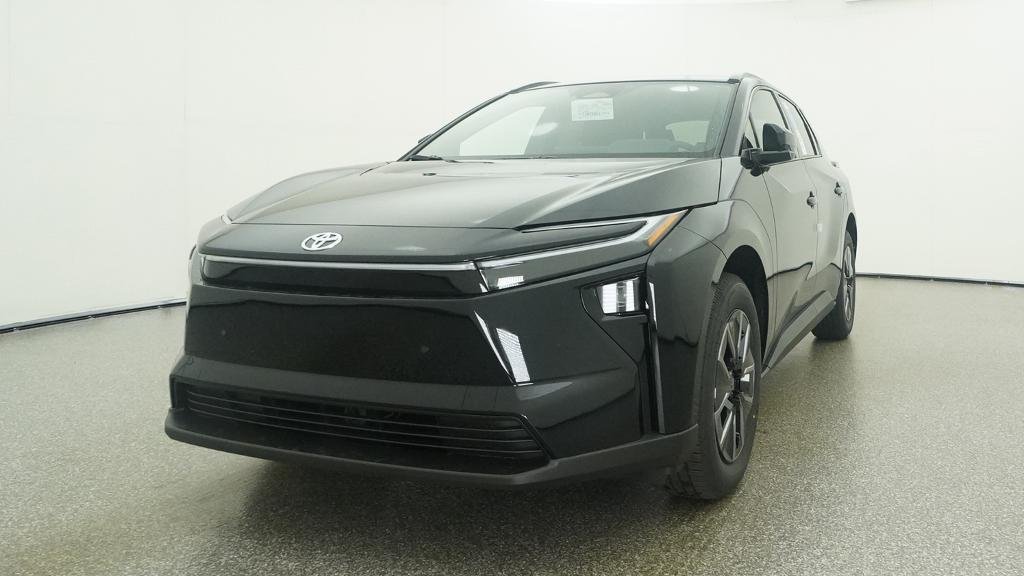 New 2026 Midnight Black Metallic Toyota XLE image 19