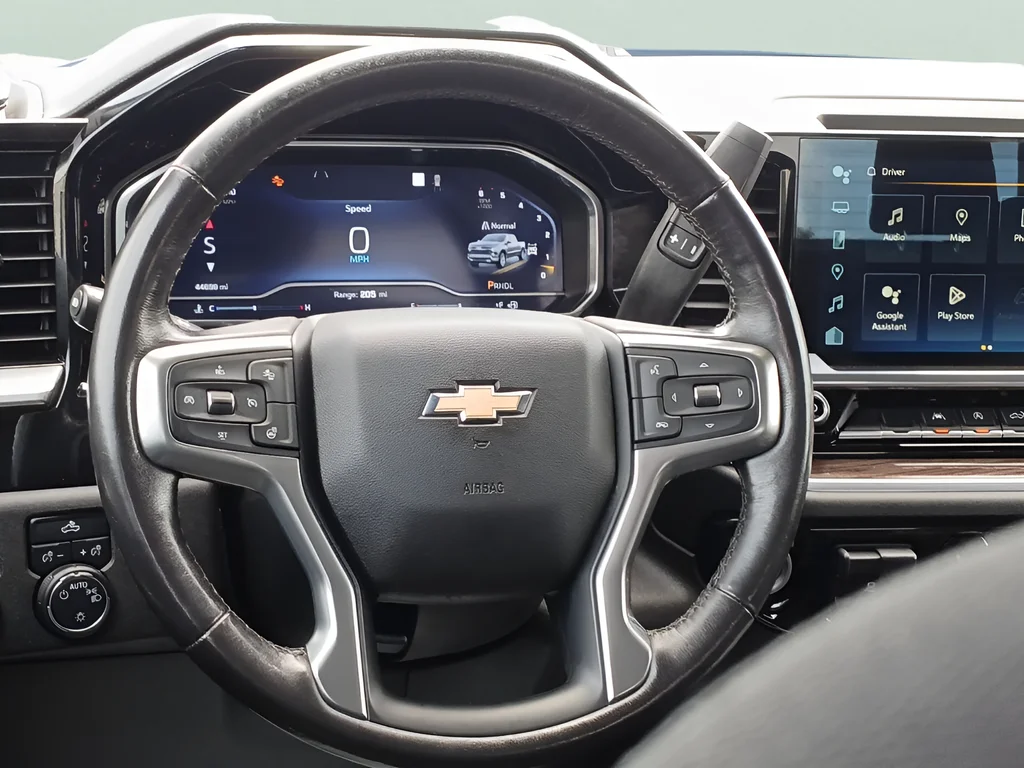 Used 2022 Blue Chevrolet LT image 12