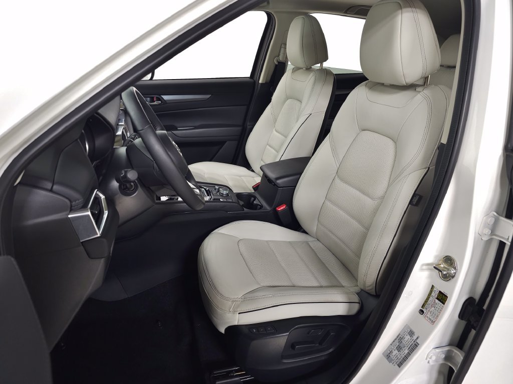 Used 2024 Rhodium White Metallic Mazda 2.5 S Preferred Package image 17
