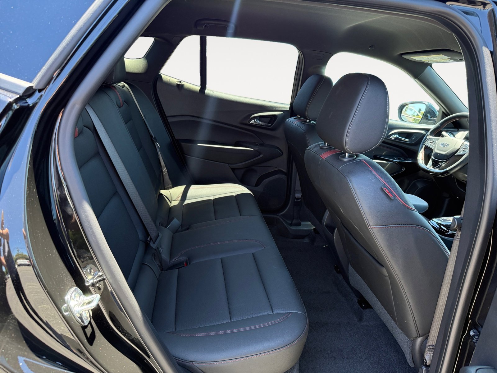 Used 2025 Mosaic Black Metallic Chevrolet 2RS image 18