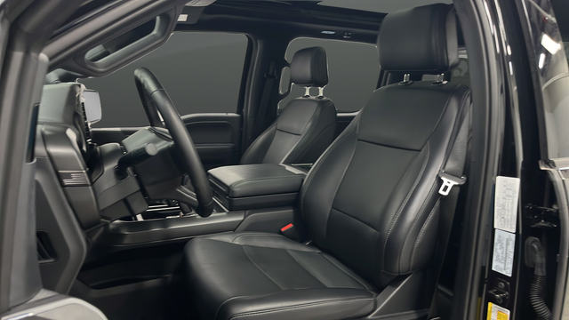 Used 2024 Agate Black Metallic Ford XLT image 9