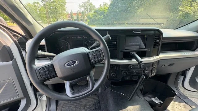 New 2026 Oxford White Ford F-250® XL image 32