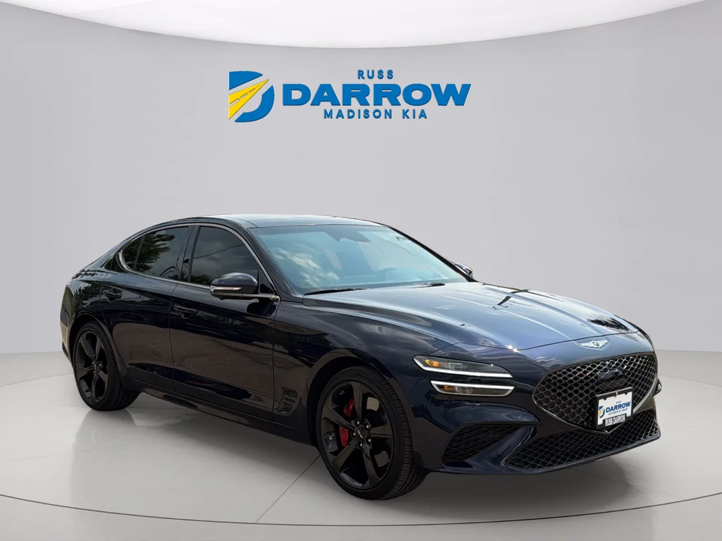 Used 2026 Capri Blue Genesis 3.3T Sport Prestige image 7