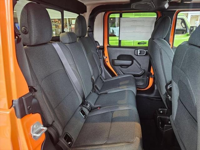 New 2025 Joose Exterior Paint Jeep Sport S image 28