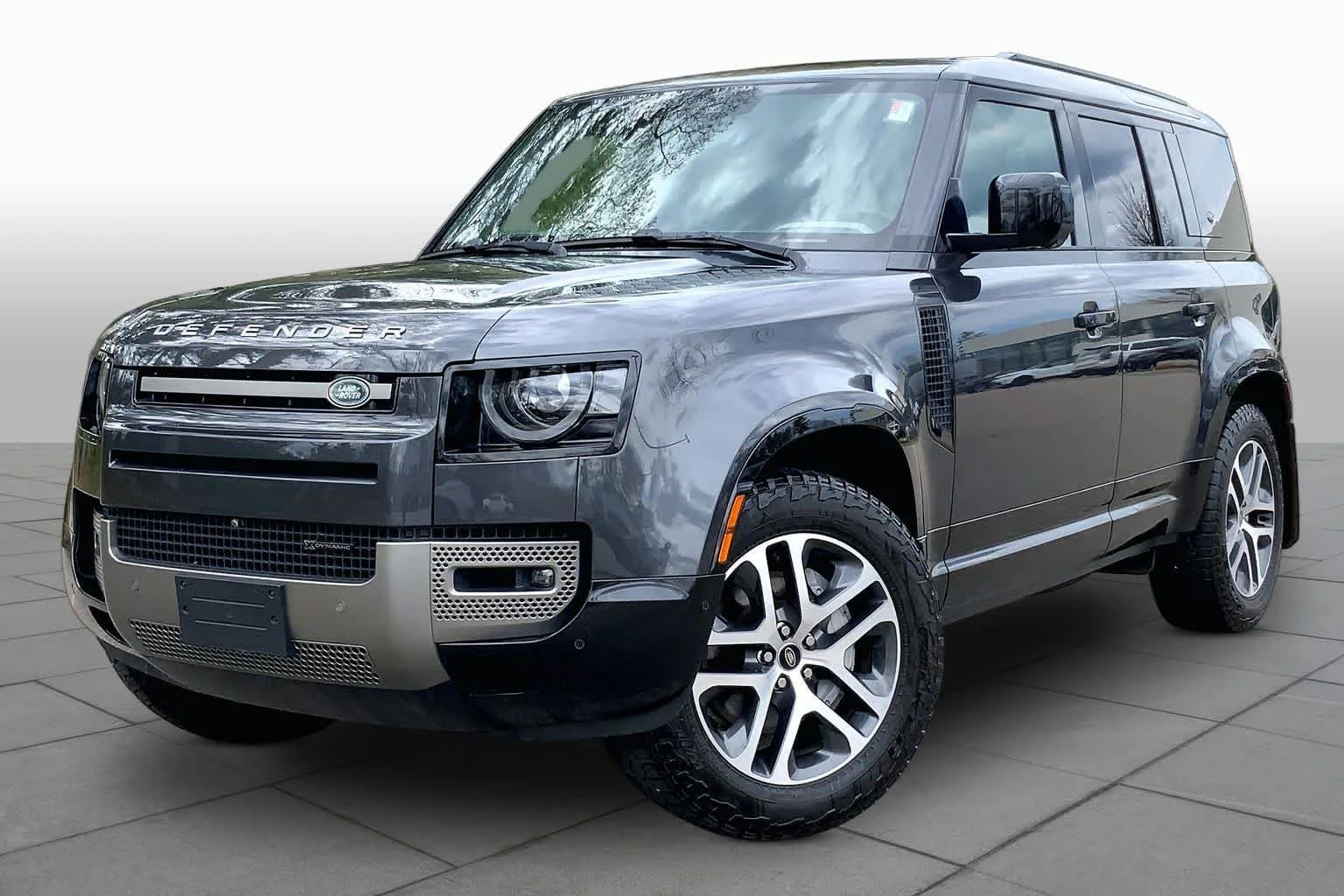 2022 Land Rover Defender X-Dynamic HSE's photo
