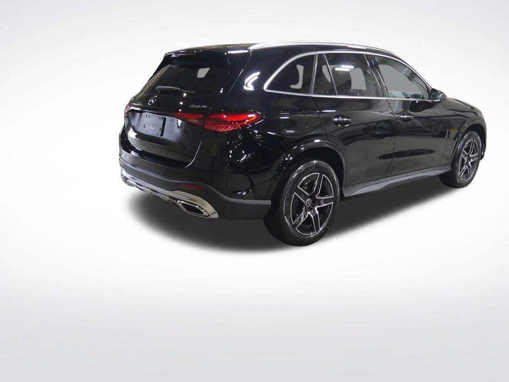 New 2026 Black Mercedes-Benz GLC 300 image 5