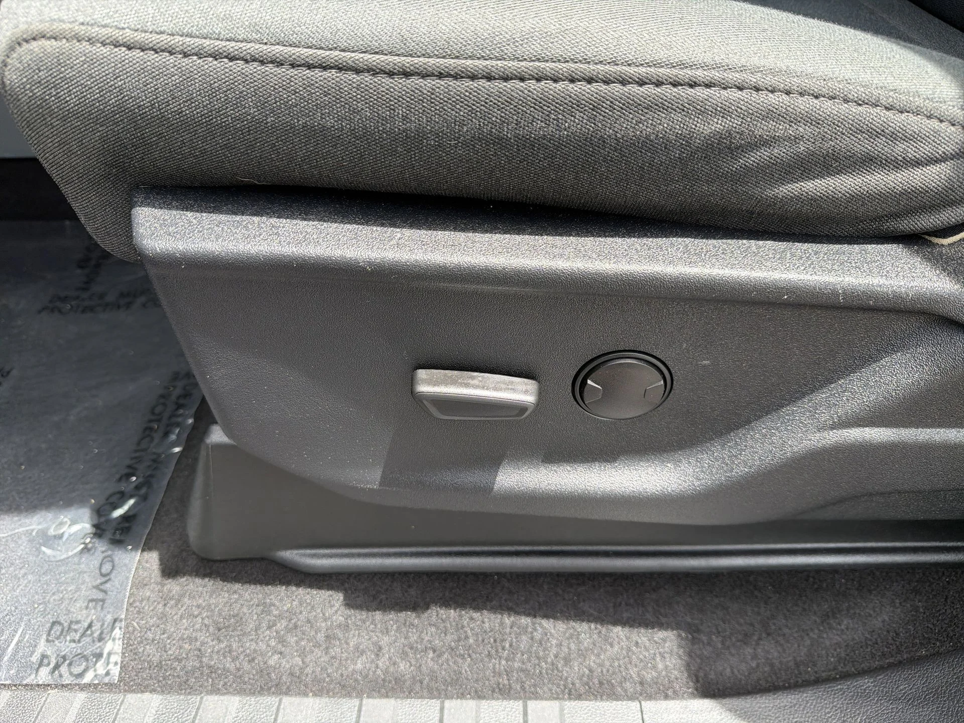 Used 2024 Black Metallic Ford XLT image 21