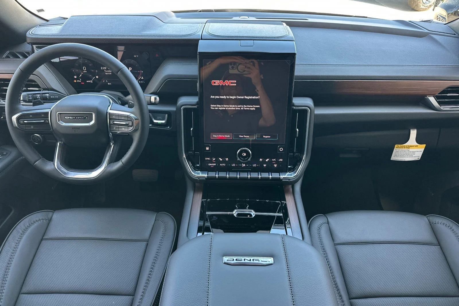 2026 GMC Yukon XL Denali - Photo 14
