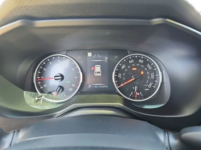 Used 2022 Gray Toyota XLE Premium image 18