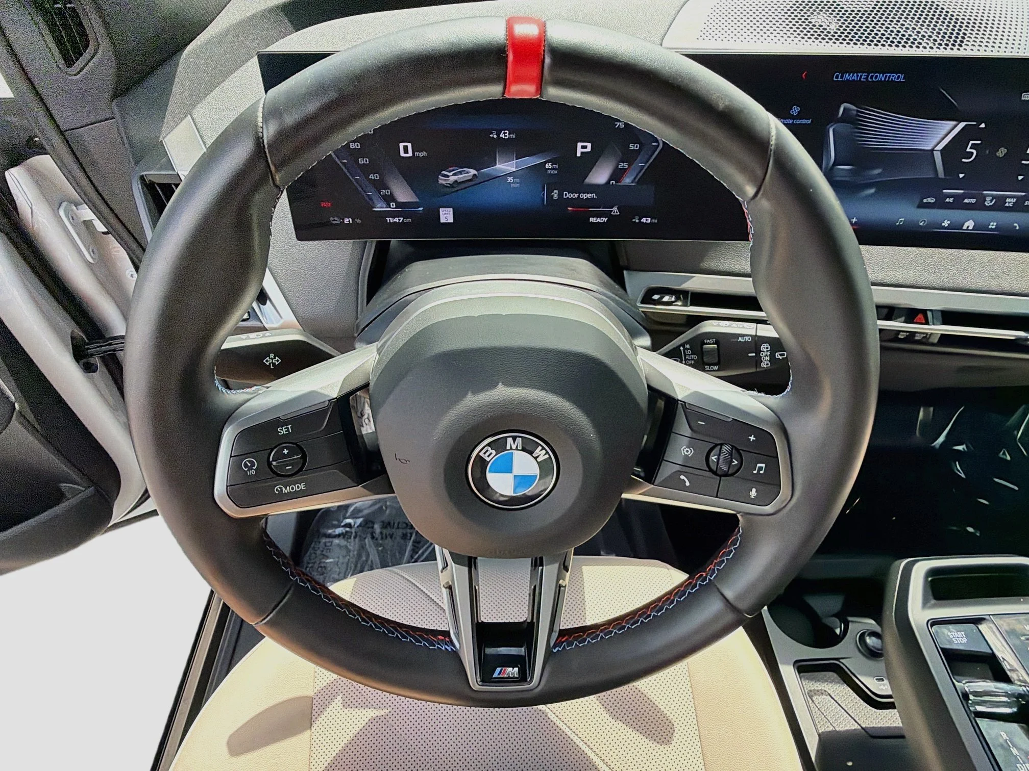 2025 BMW iX M60 - Photo 41