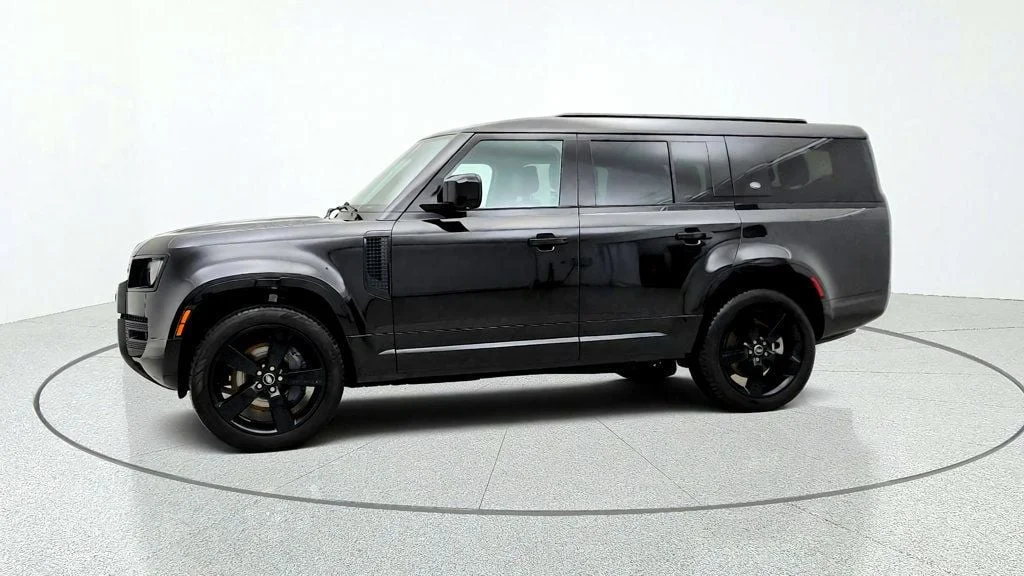 Used 2024 Santorini Black Metallic Land Rover 130 P400 X-Dynamic SE w/ 22